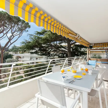 Les Oliviers Yhoost Apartment *