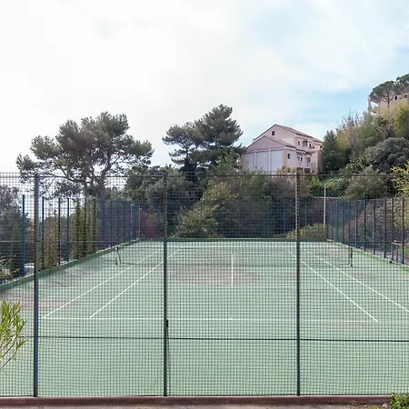 Apartment Les Oliviers Yhoost *